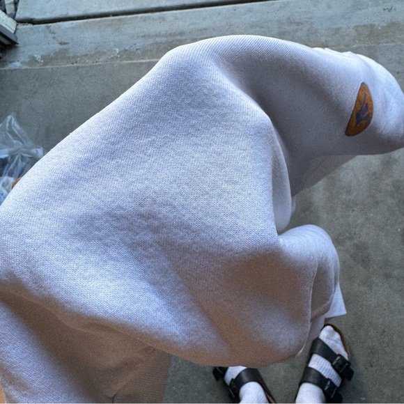 Vintage 90’s Boxy Crewneck - Picture 2 of 5